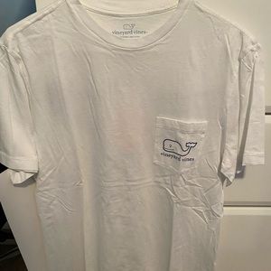 Great Condition Men’s Vineyard Vines T Shirt. Size: Small